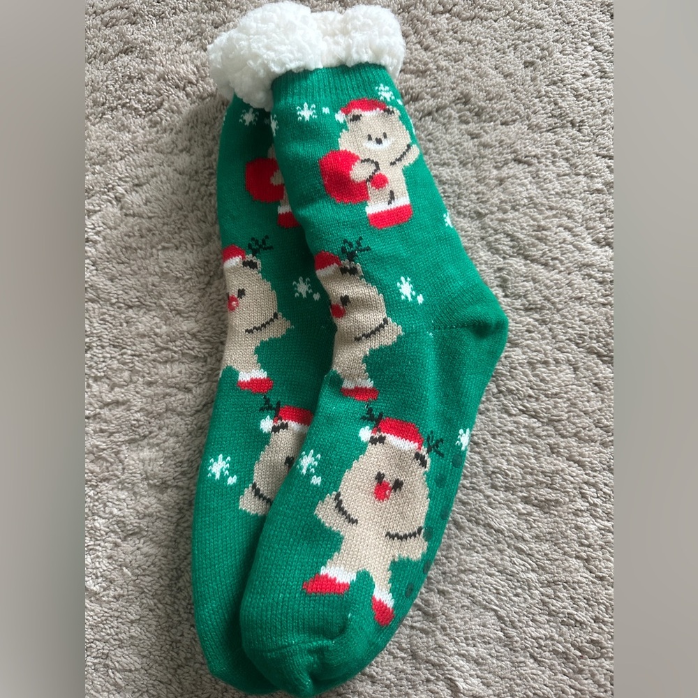 Giveaway New Cozy Socks